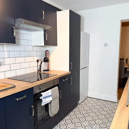 Tatil Evi Prime Ts1 Location Walk To Shop, Uni And Transport *