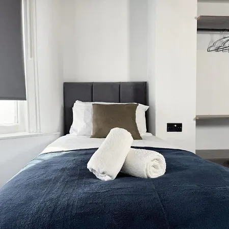 Prime Ts1 Location Walk To Shop, Uni And Transport * Middlesbrough