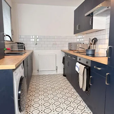 Tatil Evi Prime Ts1 Location Walk To Shop, Uni And Transport *
