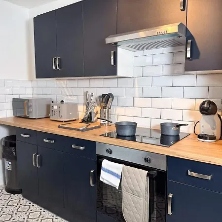 Tatil Evi Prime Ts1 Location Walk To Shop, Uni And Transport